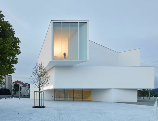 V Furniture & Carpenter